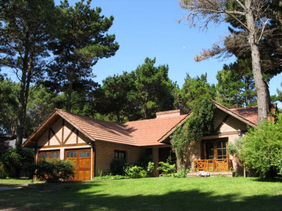 lote de 800m2 casa de 250m2