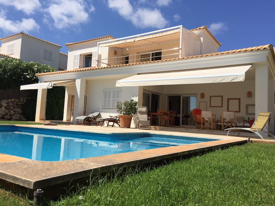 CASA Y PISCINA