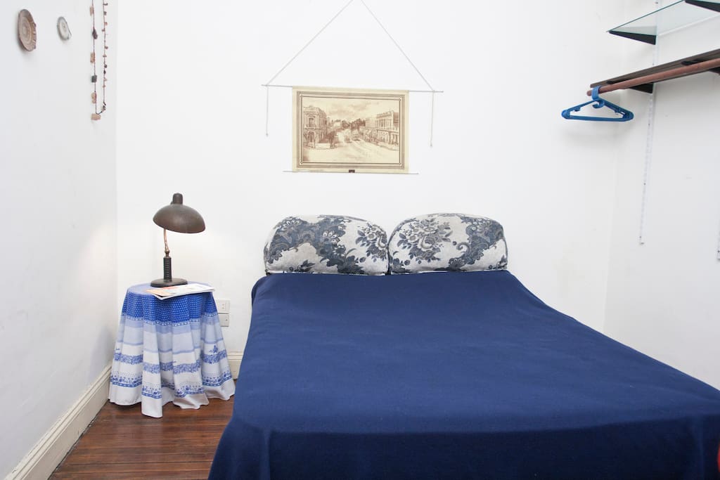 Room with double bed