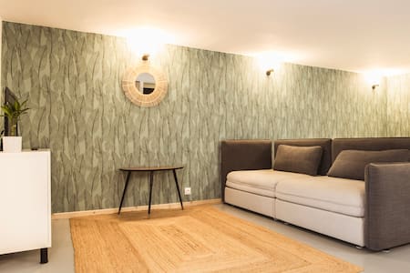 Studio chaleureux à 30m du métro