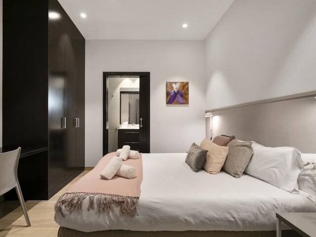 2 bedroom and 2 bathrooms apartment with balcony gallery image 5