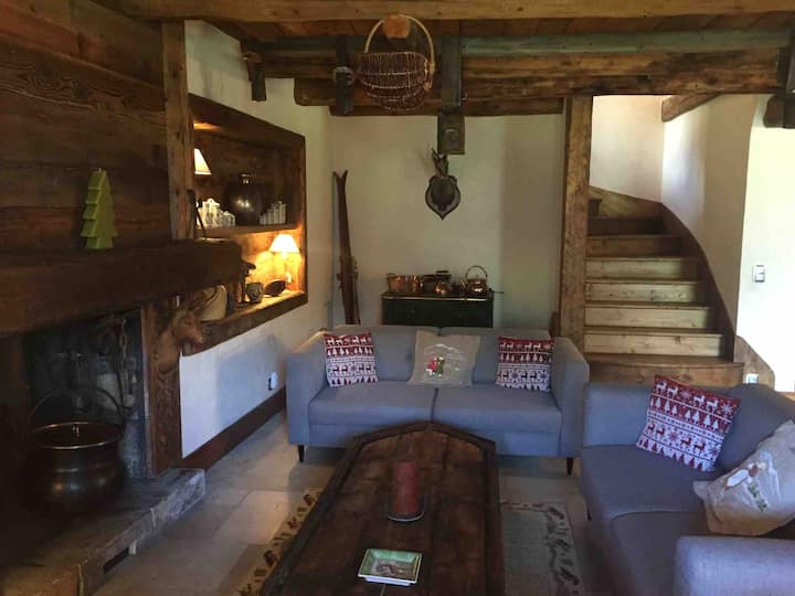 Chalet : 220m2 , 3 Chbres Avec Sdb ,Superbe Vue. - Areches Beaufort