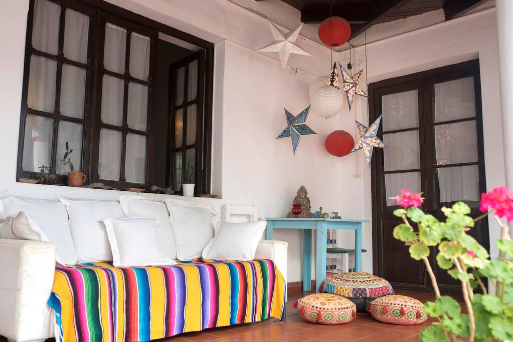 patio colonial