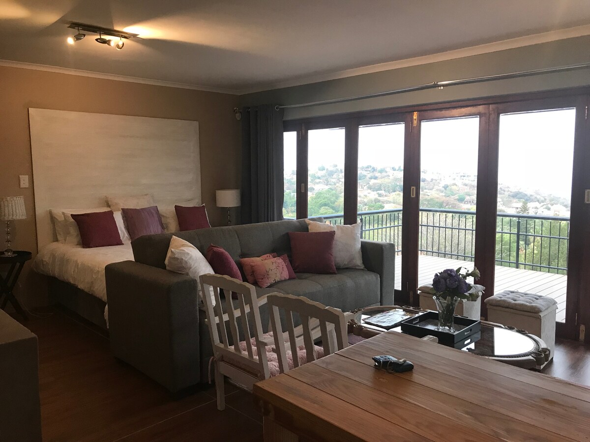 Un canapé-lit double confortable pour dormir