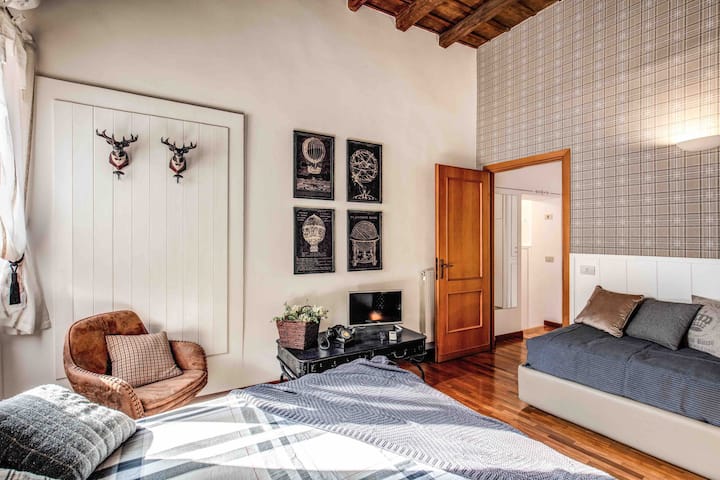 Втора спалня с тройна спалня 