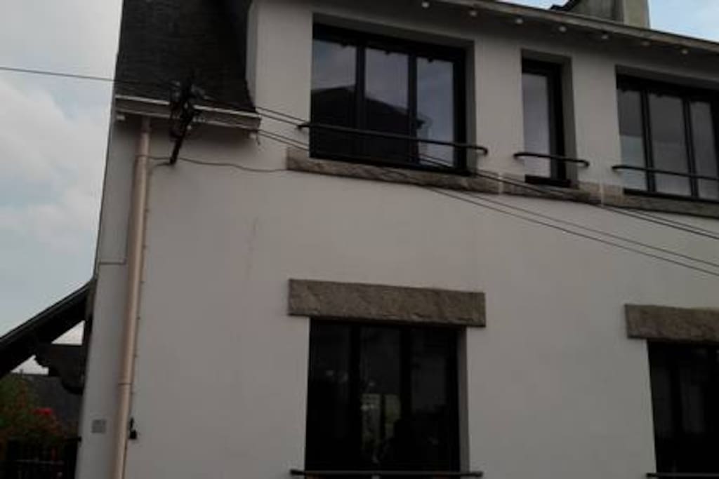Maison / Vue de la rue