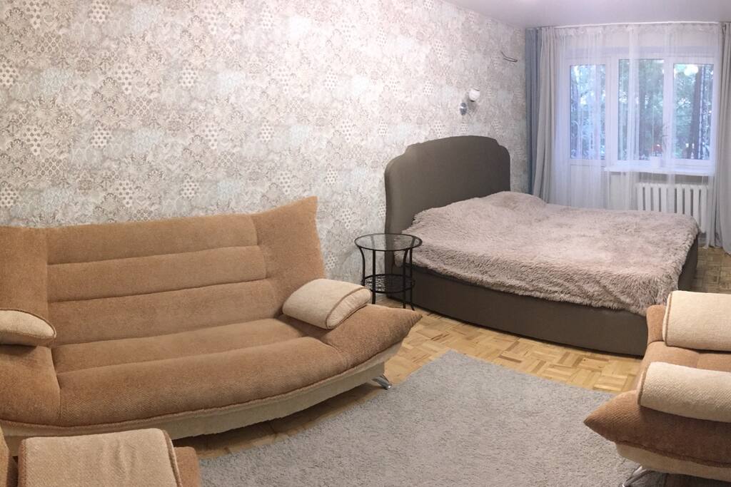 Уютная спальня с шикарной кроватью 180x200