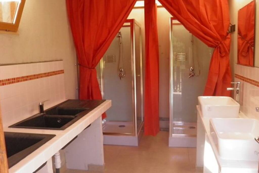 les sanitaires