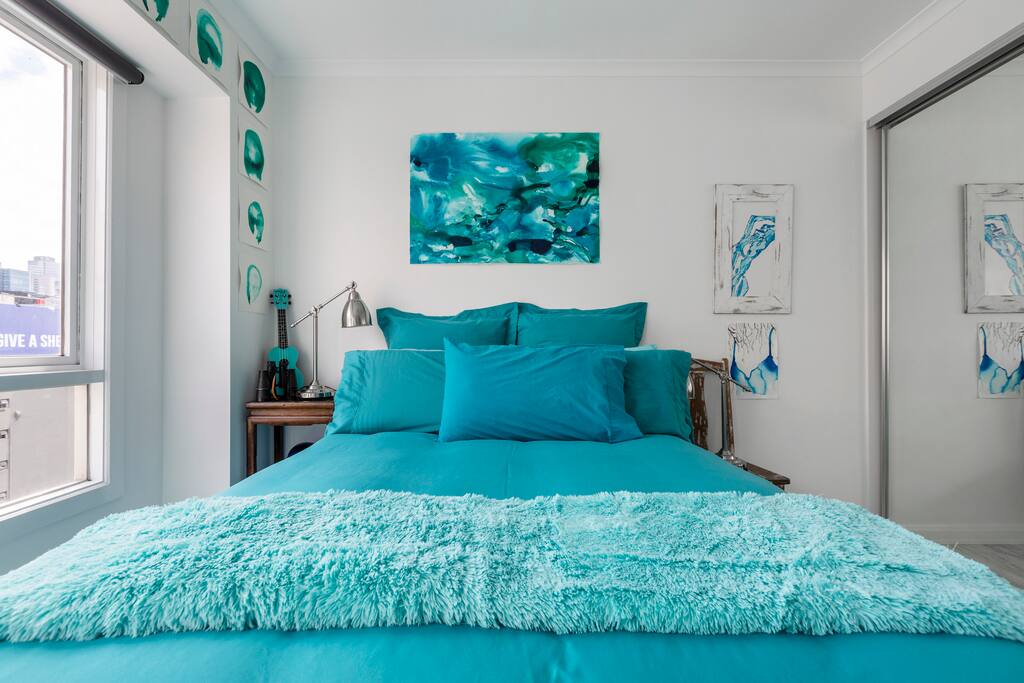 Brand new, top quality queen-sized Miracoil pillow-top bed ensemble, made up with quality linen and spare pillows and blankets.