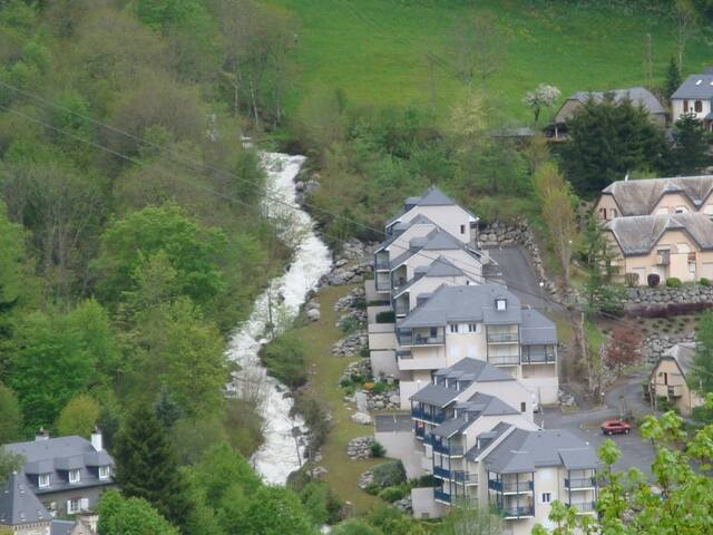 Entire home with 2 bedrooms in Cauterets - Location Cauterets Superbe T3 Duplex Appt 401A