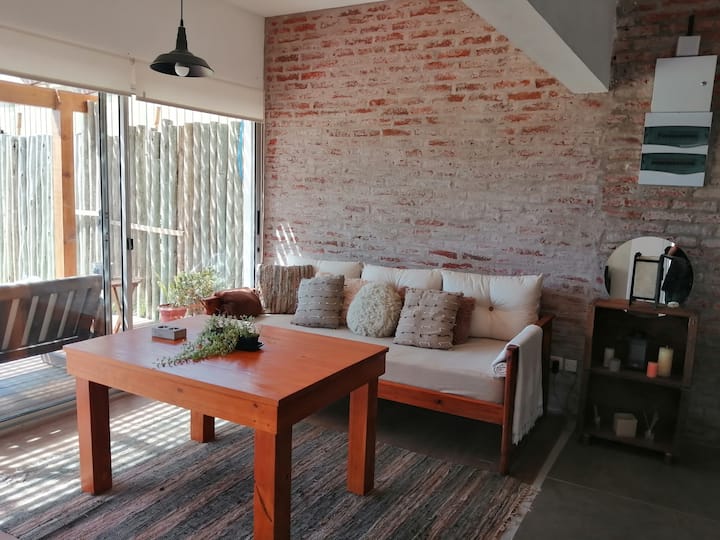 เตียงอาร์มแชร์ 
