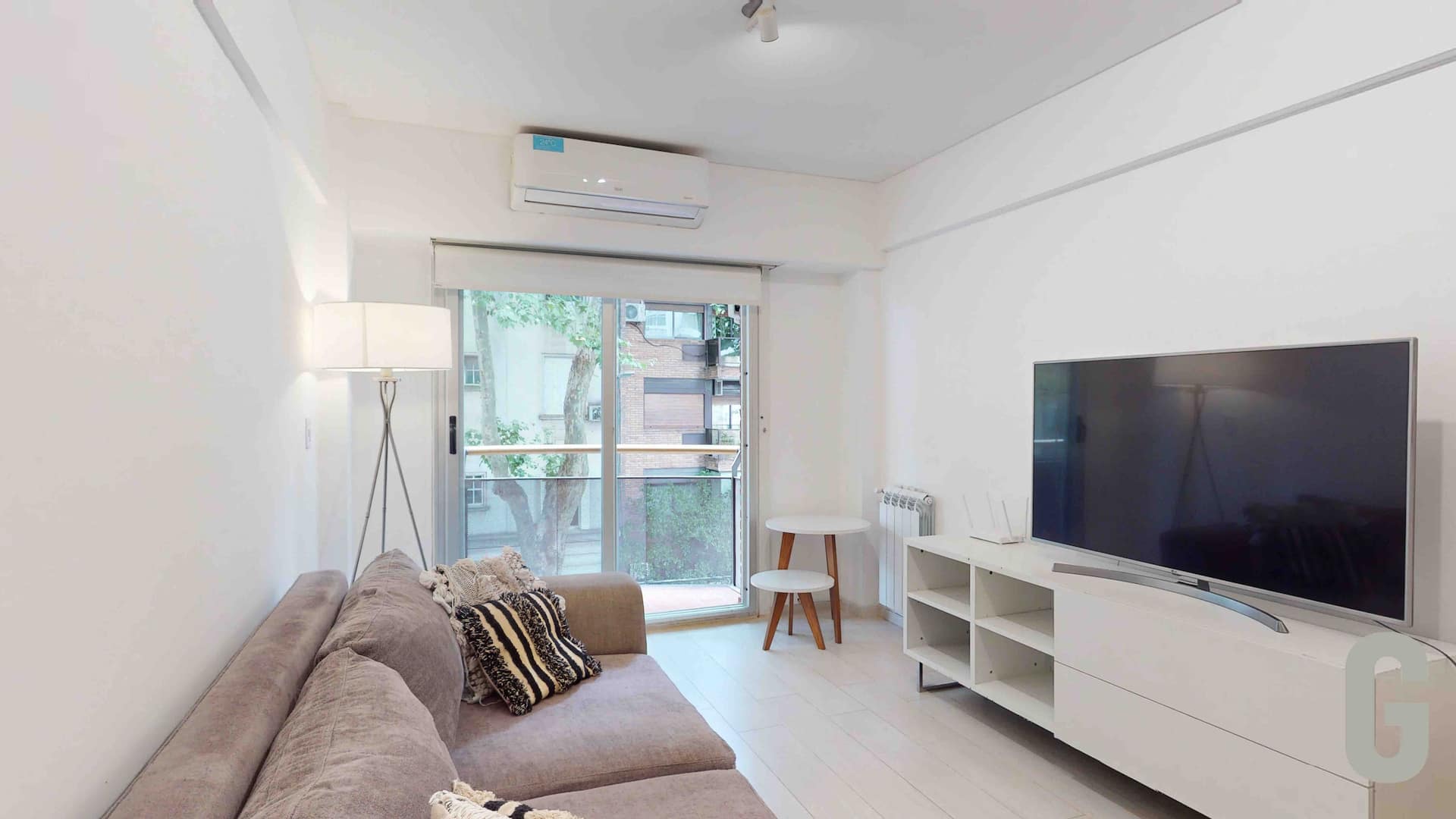 Modern 3 bedrooms 2 bathrooms and garage in Palermo