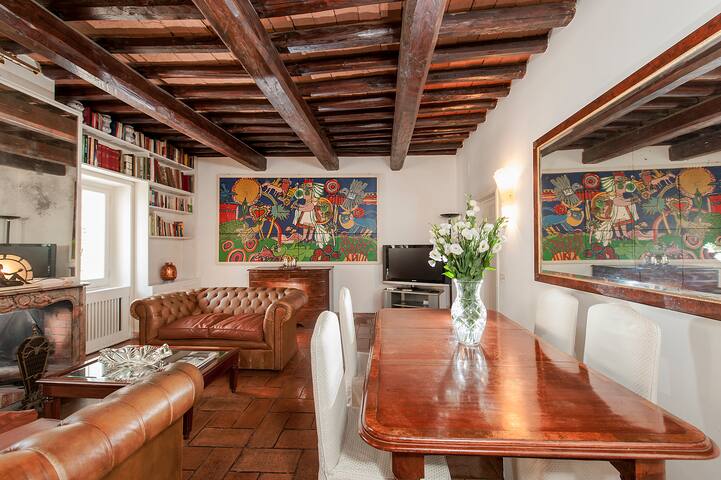 Condotti 21 Amazing Penthouse gallery image 2