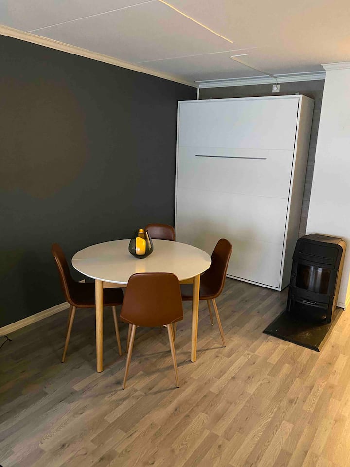 Nice apartment, large terrace, 5min from airport