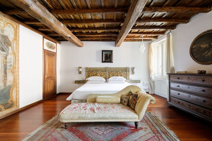 Charme&Luxury apartment, roof terrace – Navona Sq. gallery image 3