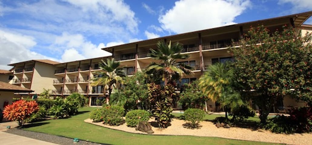 Airbnb 2660 Puuholo Rd Vacation Rentals Places To Stay