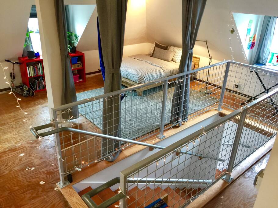 Cozy sleeping area #2 with queen size bed. All natural premium mattress. There's also a nice comfy hammock to relax in.