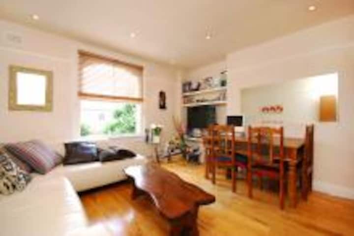 1 Bedroom In Vibrant Notting Hill - Notting Hill