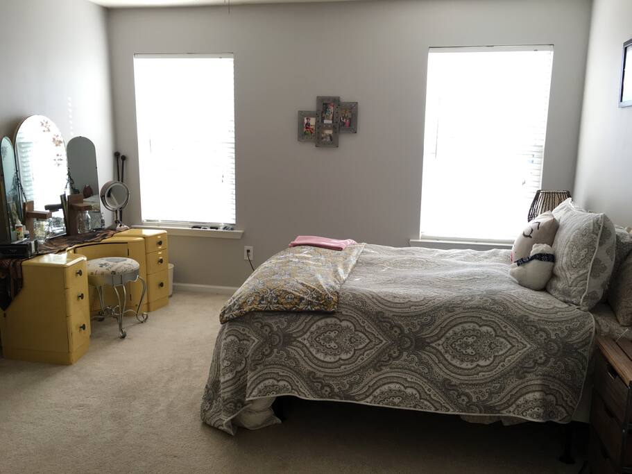 Cozy bedroom