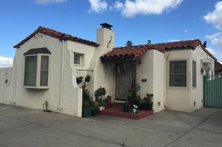 Pvt Mil Studio Mbr Pvt Kitchen Sunnyvale 借りられるバンガロー サニーベール カリフォルニア州 アメリカ合衆国