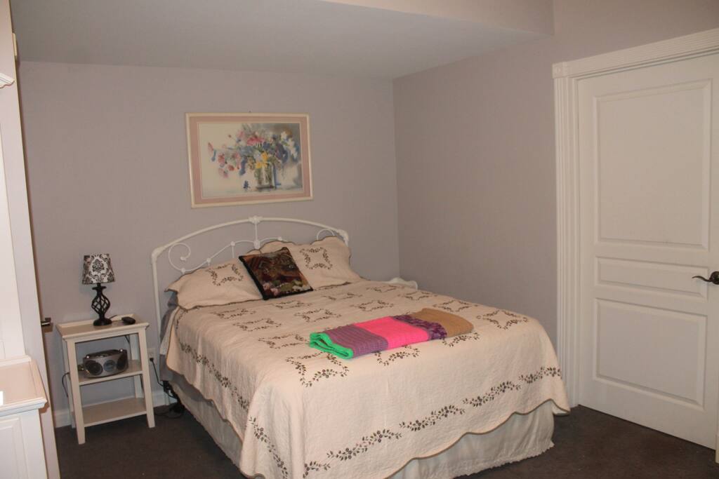 Bedroom with Queen sized bed