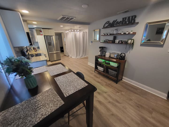 Orlando Home Getaway - Orlando, FL