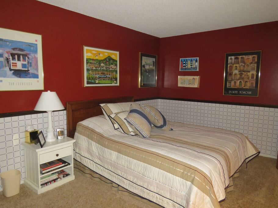 Comfortable queen bed