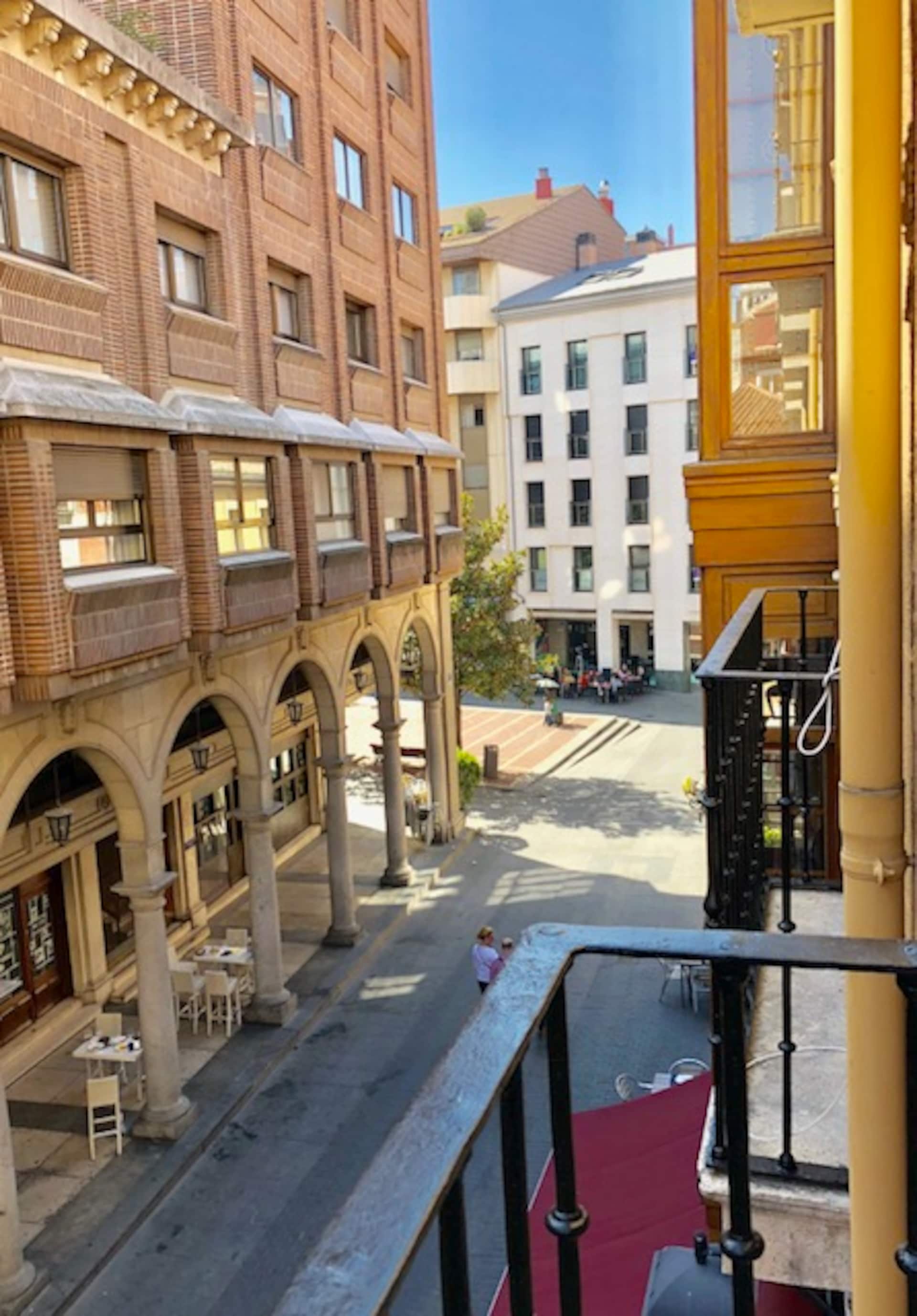 The Balcon de Campanas,Next to Plaza Mayor.Wifi