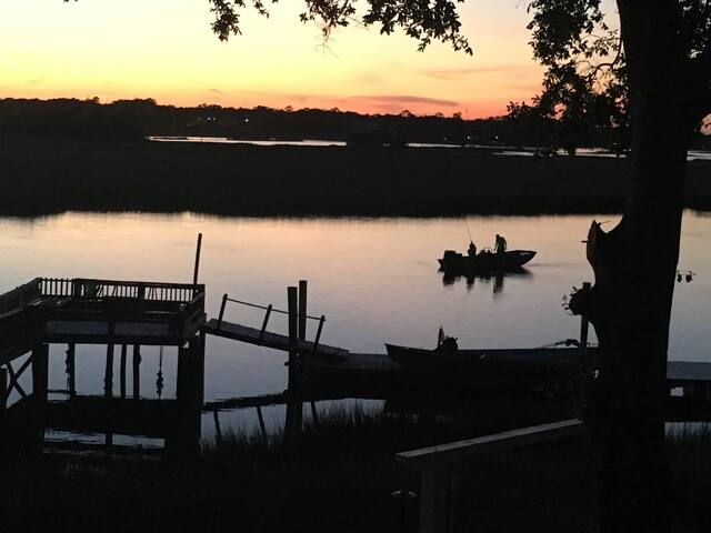 River Front Views Galore Near Southport Oak Island