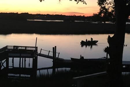 Waterfront, Sunsets, Nature, close to the Beach