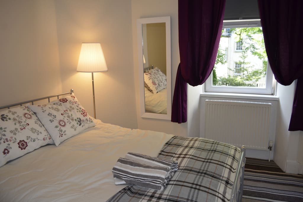 Double bedroom -3