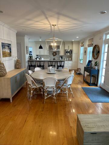 Mystic River House gallery image 3