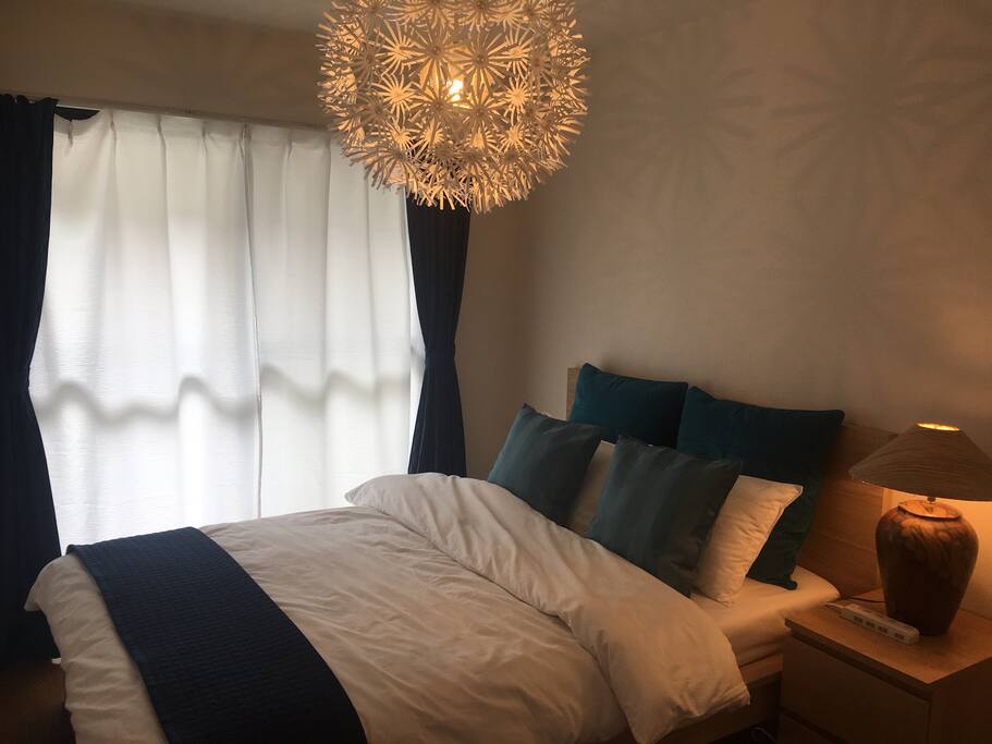 ベッドルーム ダブルベッド 160×200cm
bedroom Double bed 160x200 cm