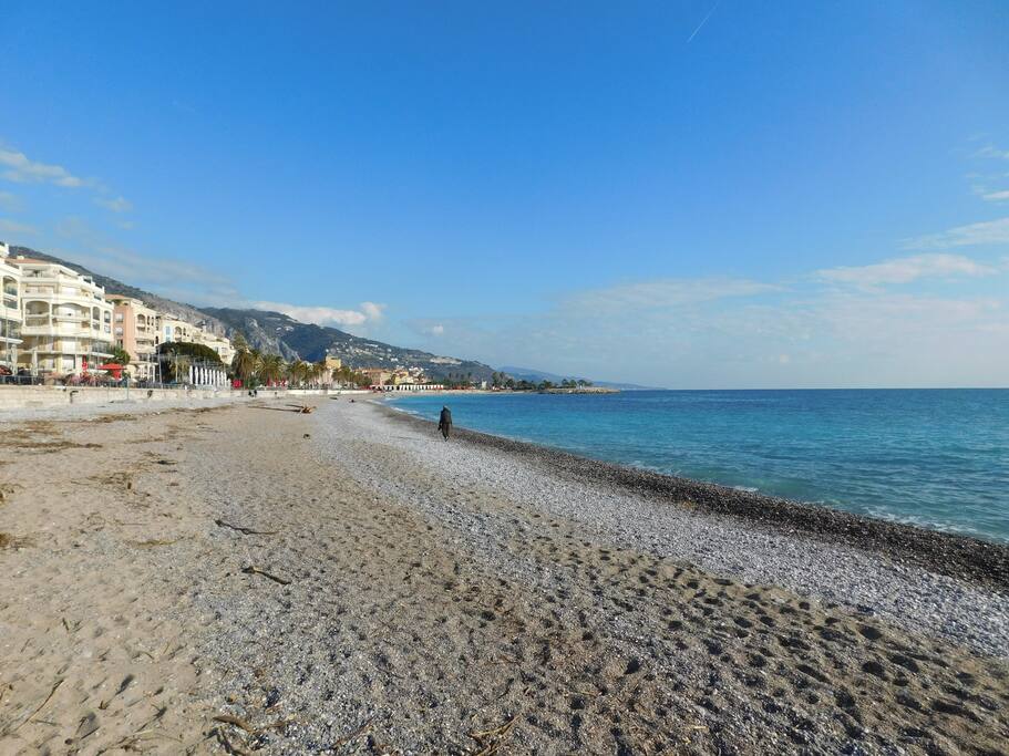 Plage à 50 mètres