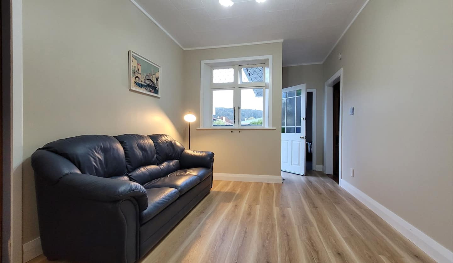 Beautiful 4 Bedroom House In Central Upper Hutt 2