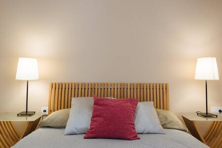 ATTIC/CATHEDRAL NEXT/RIVER/PREMIUM FLOOR 2/4PAX/AC