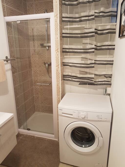 Salle de bains rénovée.