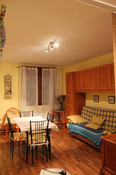 Salón con sofá-cama