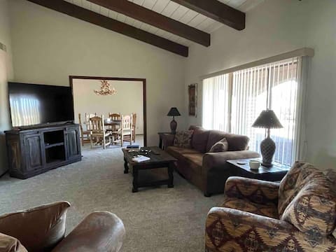Popular Airbnb listing: Team Ropers Ranch House in Phoenix