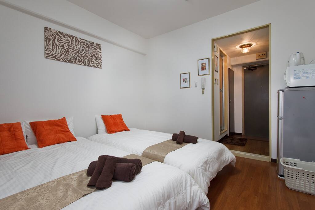 We prepare 1 big towel&1small towel per guest with hair dryer.