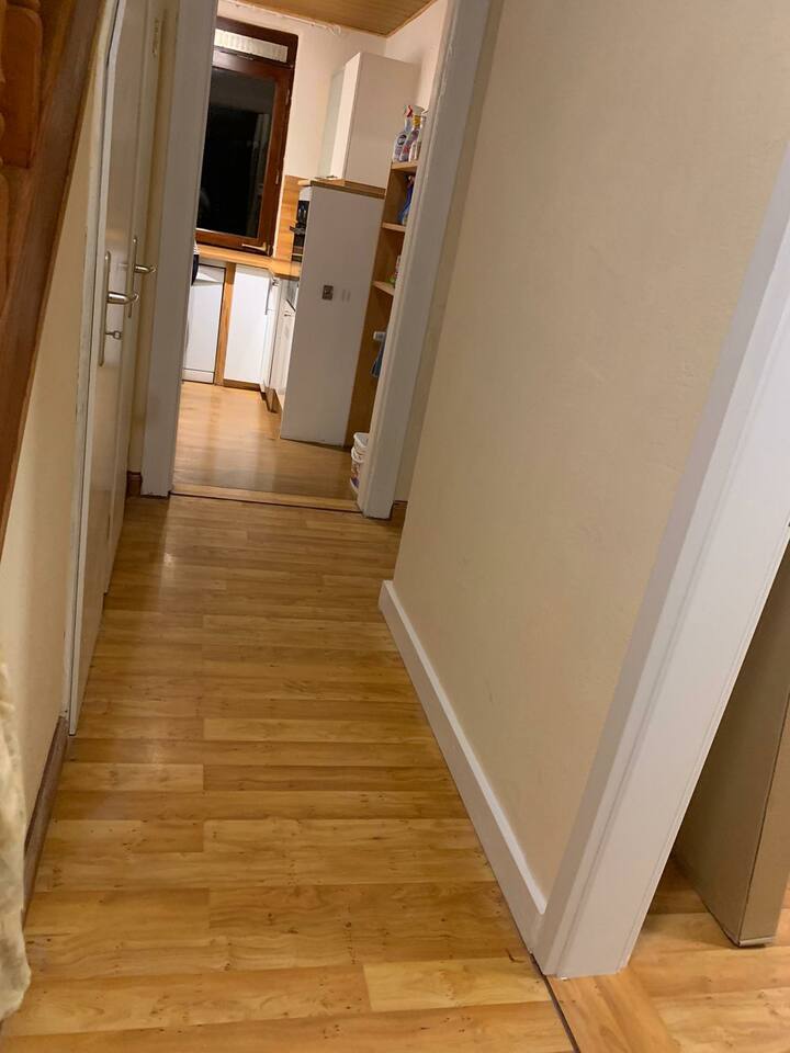 Notunterkunft Ab 22 Sofortbuchung Townhouses For Rent In Bremen Bremen Germany