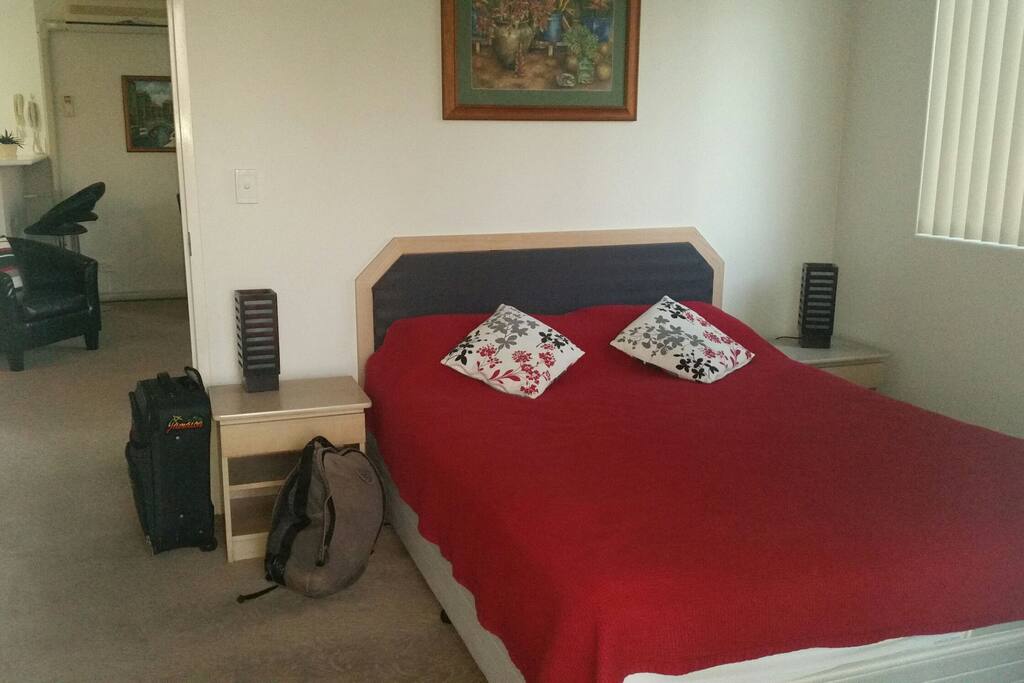 Queen size bed
