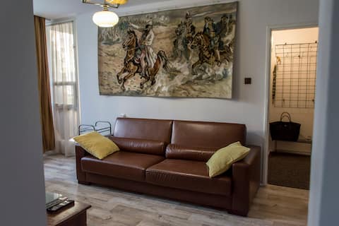 Top performing Airbnb: Apartment PRL Saska Kępa in Praga Południe