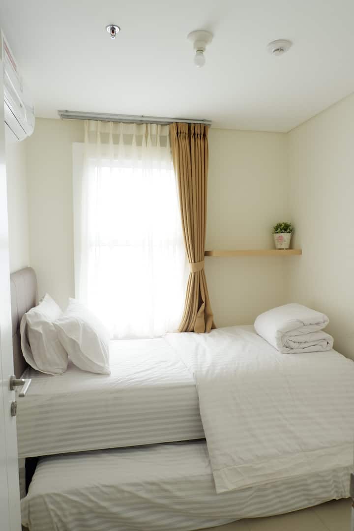 Двуетажни легла