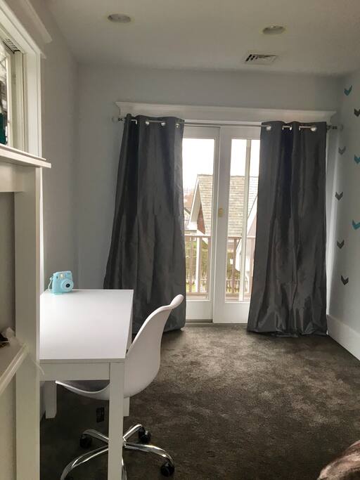 Room 2 with Two doubles