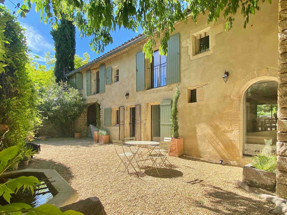 Gordes Stone House — view 6
