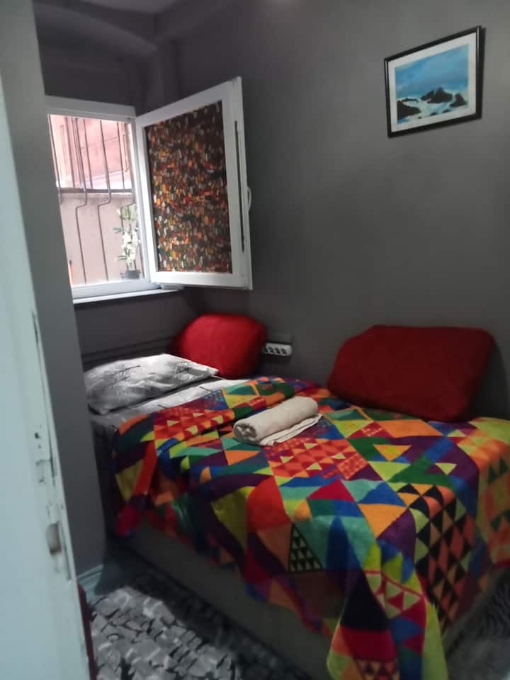 Beyoglu Cihangir Studio Apartment Flats for Rent in Beyoğlu, İstanbul