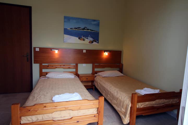 Maja Dimitri, stuudiokorter, 4 magamistuba