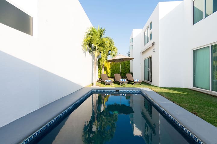VMH Real Estate & Vacation Rentals managed Airbnb listing 1