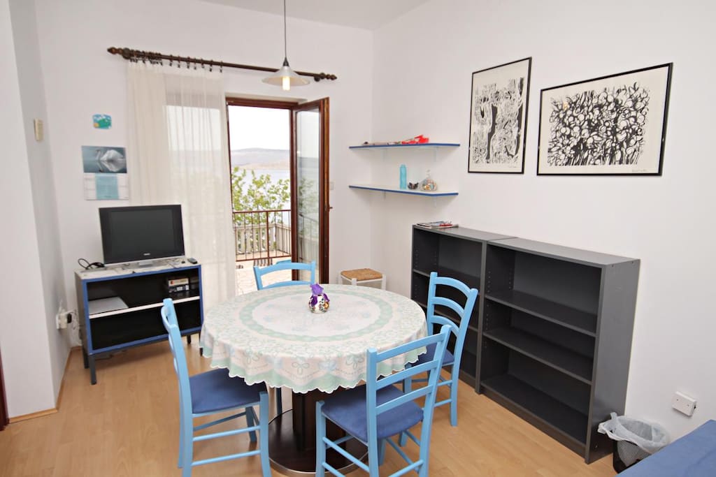 Dining room, Surface: 12 m²